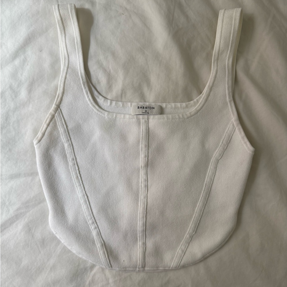 Babaton Classic White Crop Top - Picture 3 of 4